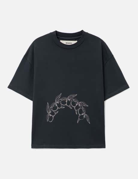 ROUGH. Wreath T-shirt